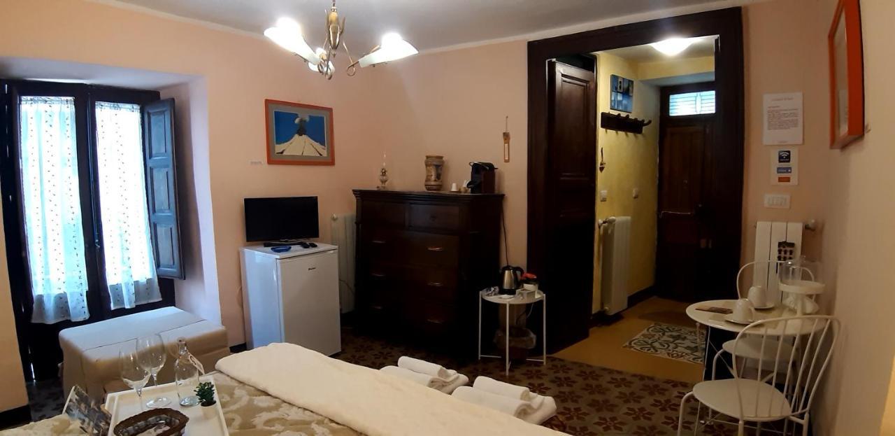 La Casa Del Pittore Di Petralia Petralia Soprana Exterior foto