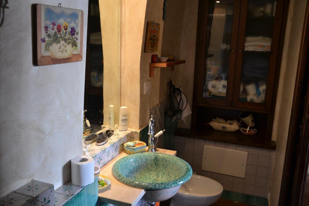 La Casa Del Pittore Di Petralia Petralia Soprana Habitación foto